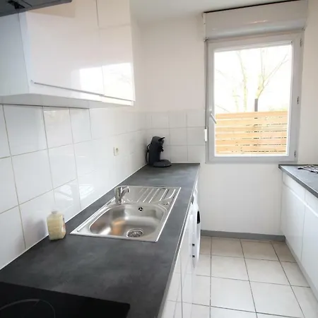 شقة Piscine, Jardin, Parking, 5 Lit, 1500m Cite,wifi *